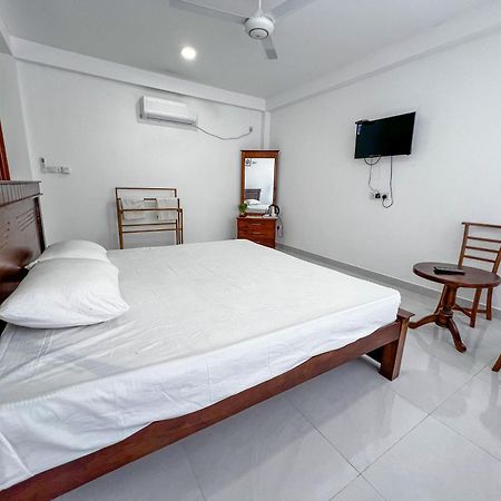 Meridian Holiday Resort راتنابورا المظهر الخارجي الصورة