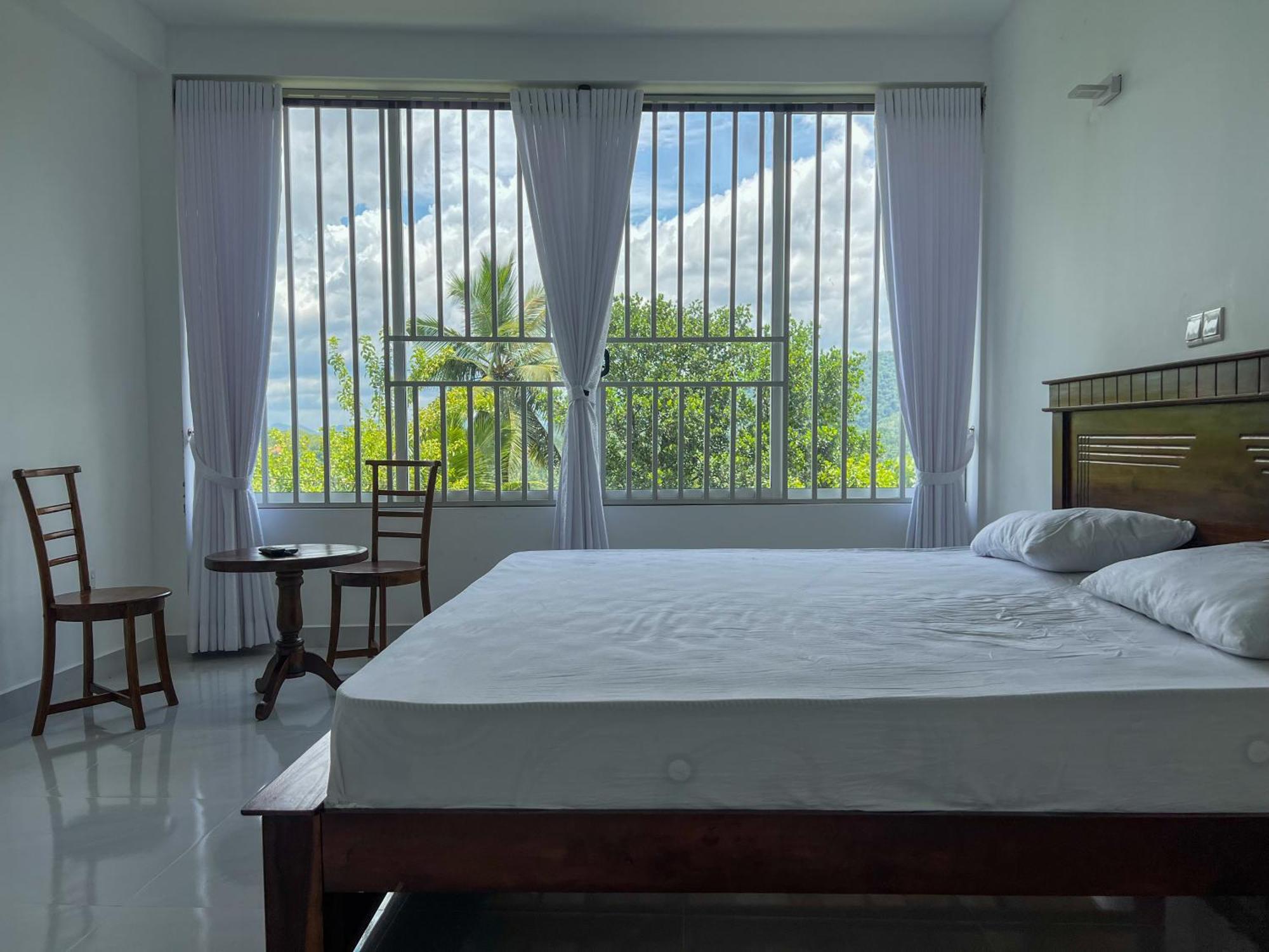 Meridian Holiday Resort راتنابورا المظهر الخارجي الصورة