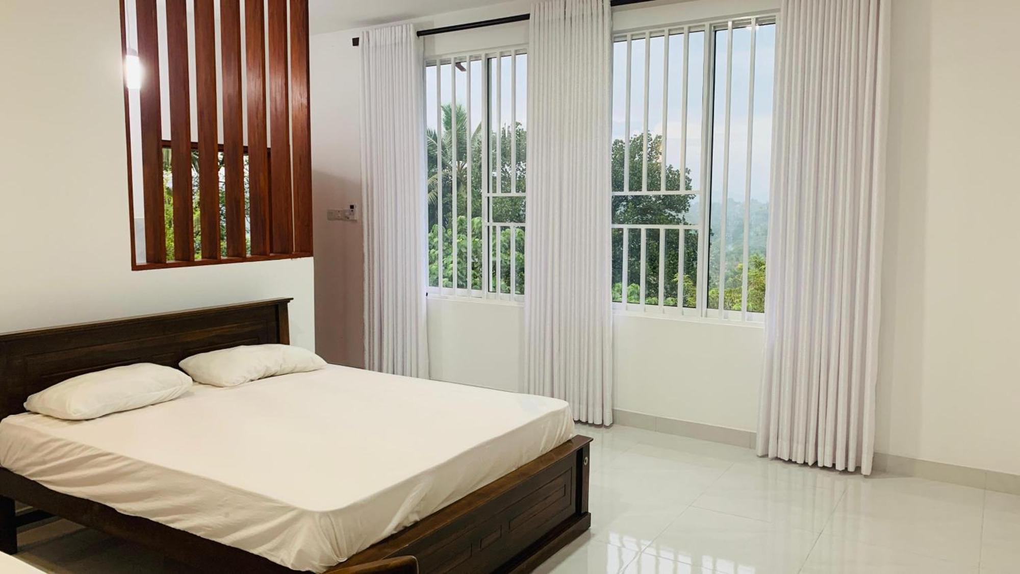 Meridian Holiday Resort راتنابورا المظهر الخارجي الصورة
