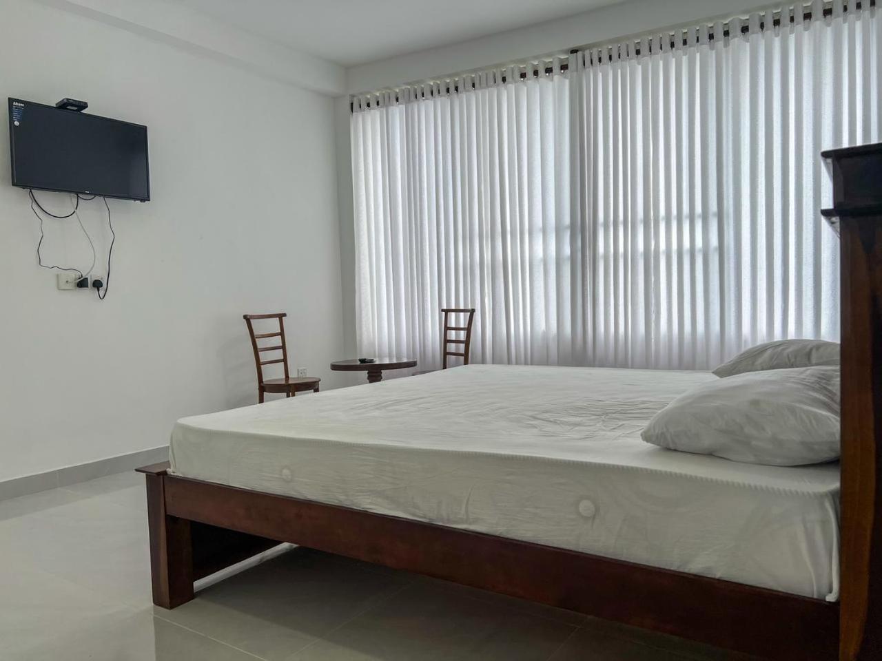 Meridian Holiday Resort راتنابورا المظهر الخارجي الصورة